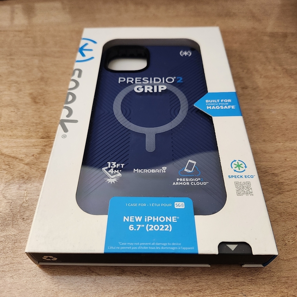 Speck Presidio2 Grip with MagSafe Blue Case - iPhone 14 Plus/ iphone 6.7 (2022)